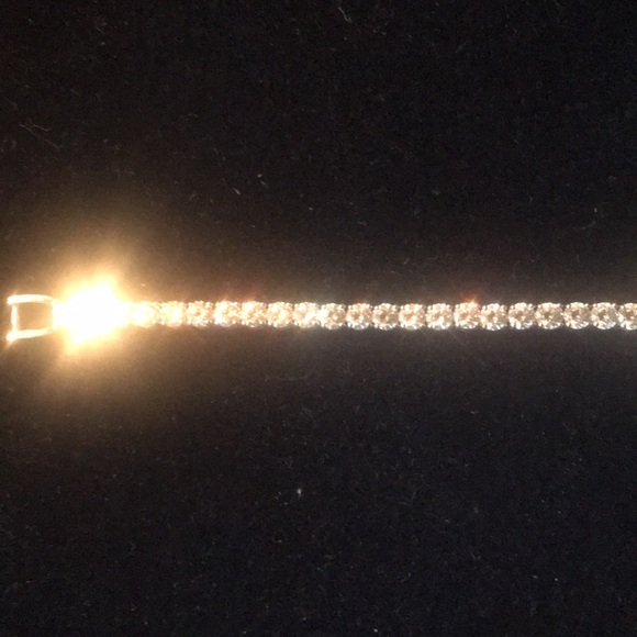 Authentic Signed Swarovski Tennis diamonds bracelet. - Picture 4 of 9